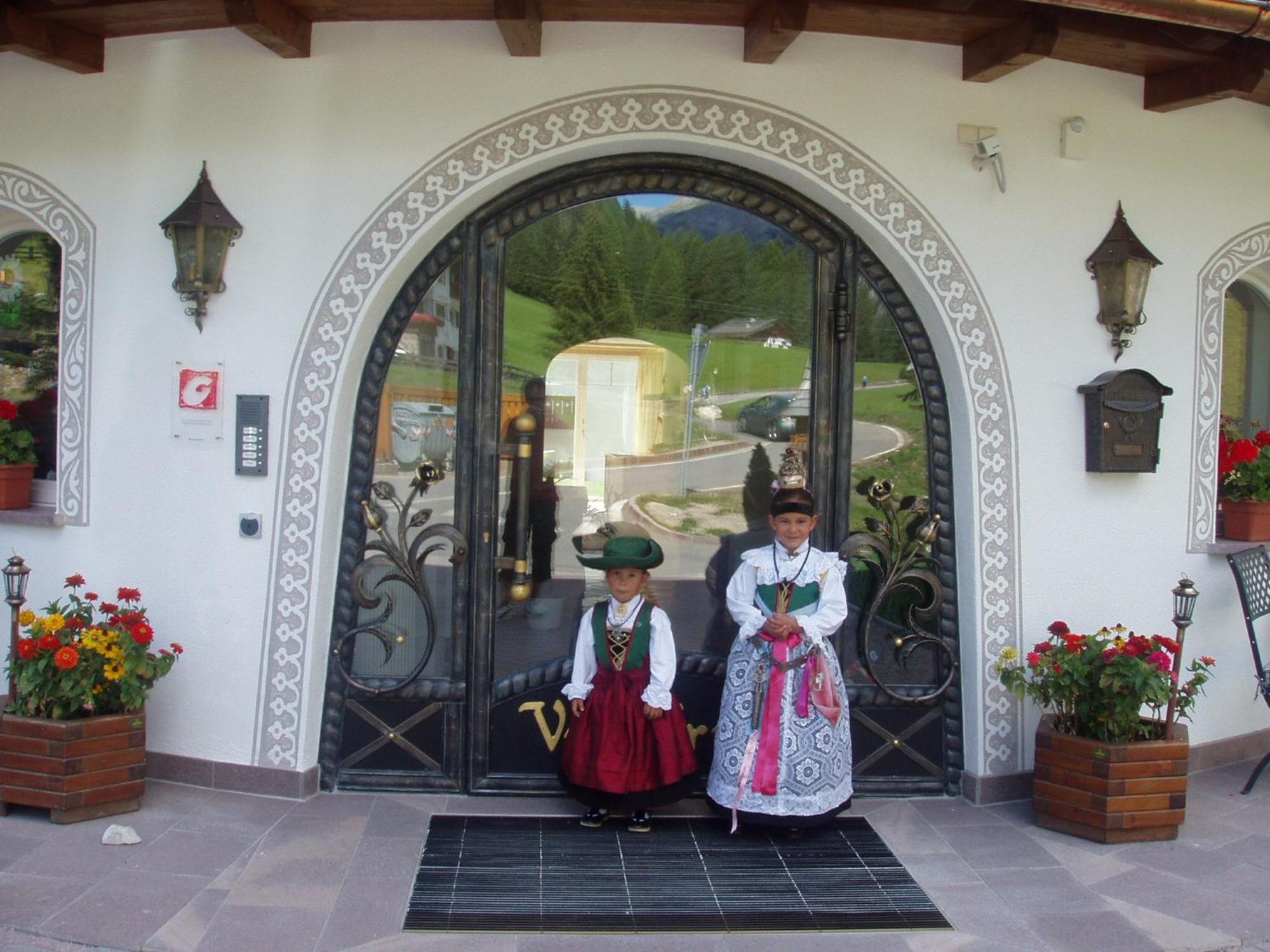 Garni Villa Erna Selva di Val Gardena Exterior photo