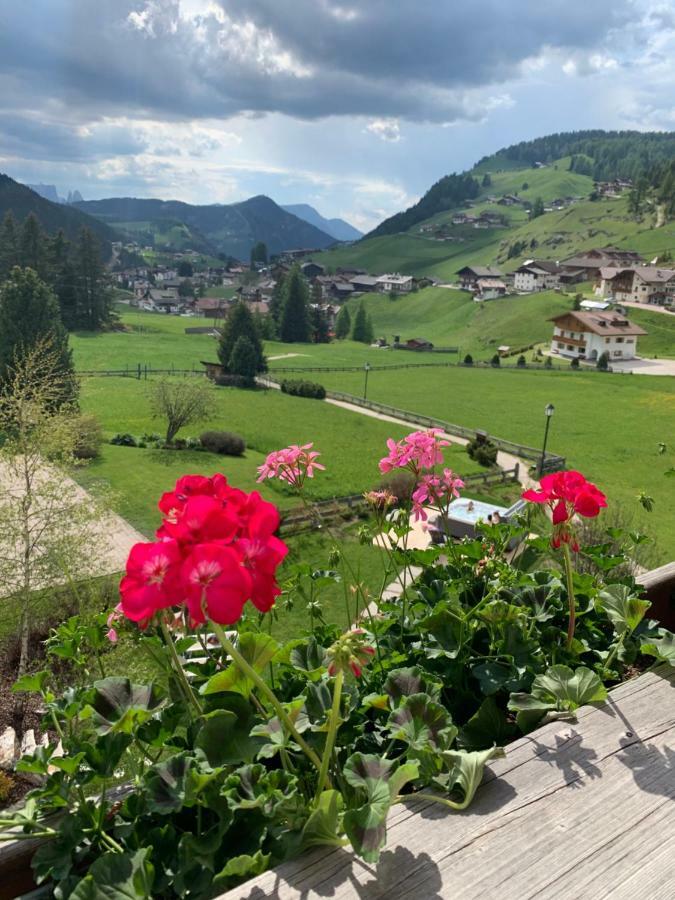 Garni Villa Erna Selva di Val Gardena Exterior photo